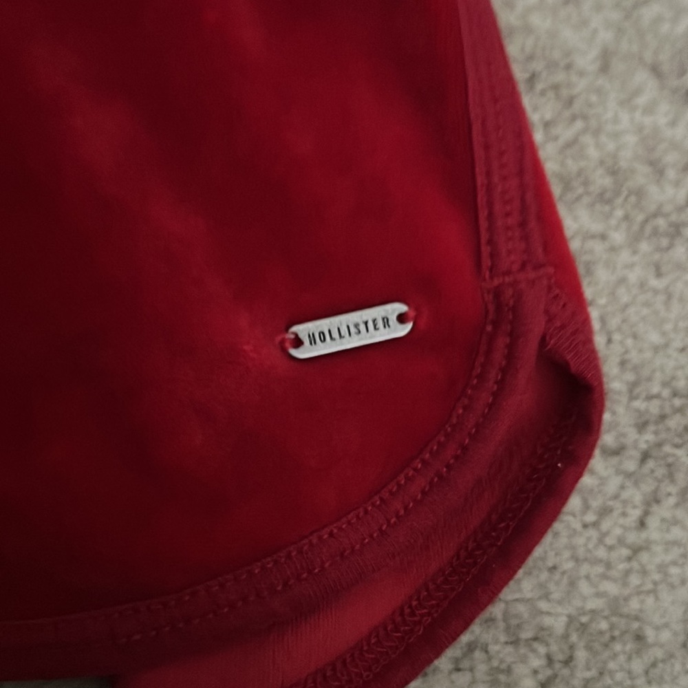 Hollister Red Soft Shorts - Picture 3 of 3